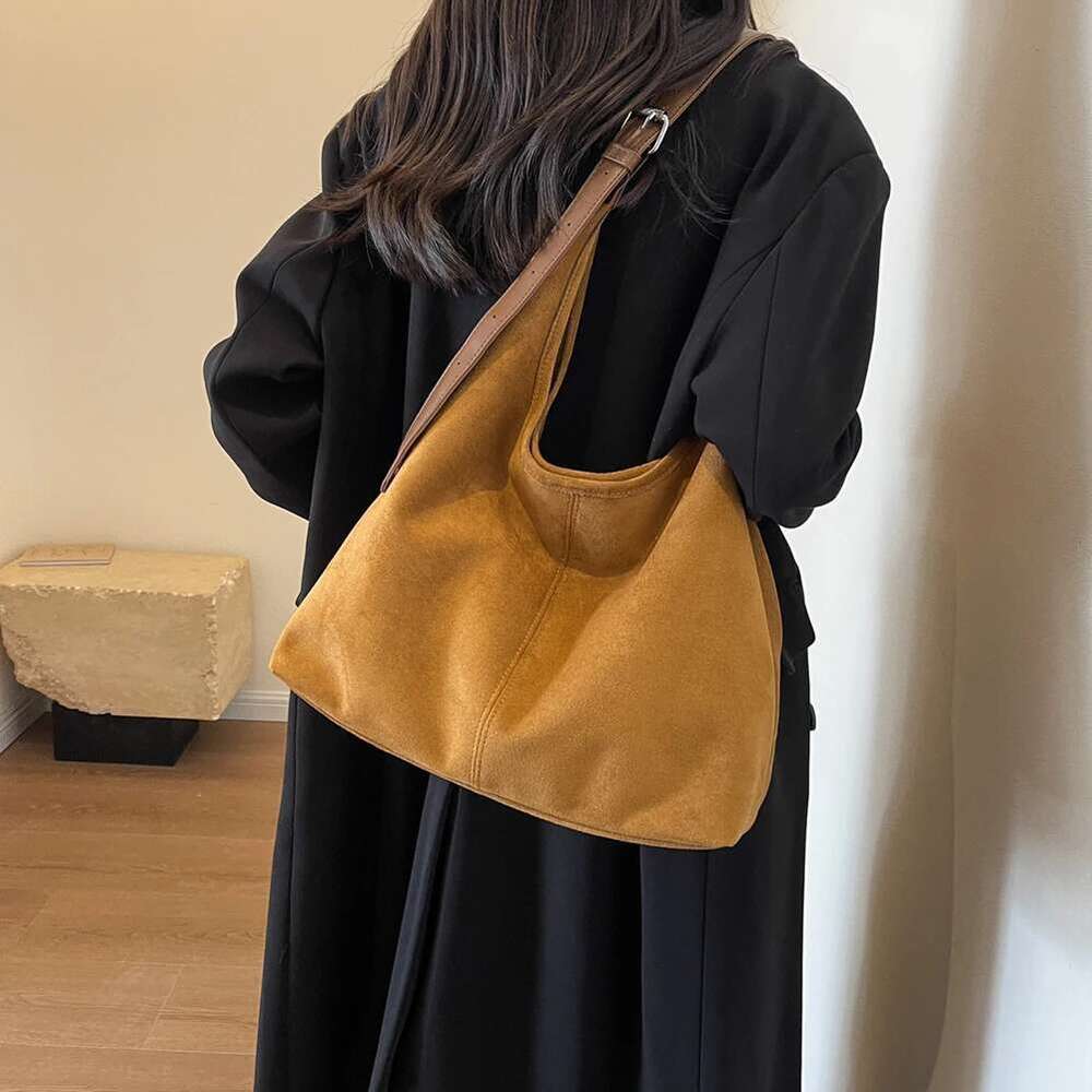 Vintage Women's Suede Shoulder Simple Tote Large Capacity Stylish Commuting Bag Solid Color Hasp Closure Handbag
