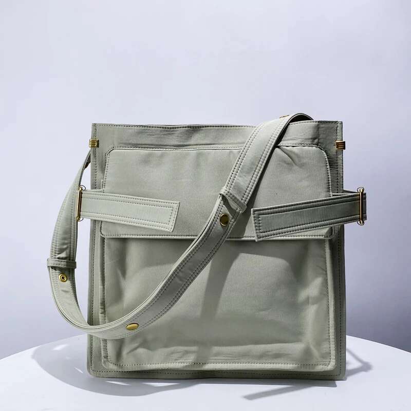 Casual Messenger Bag For Women Designer Handbag Purse 2024 New In Nylon Large Capacity Belt Buckle Medium Unisex Shoulder