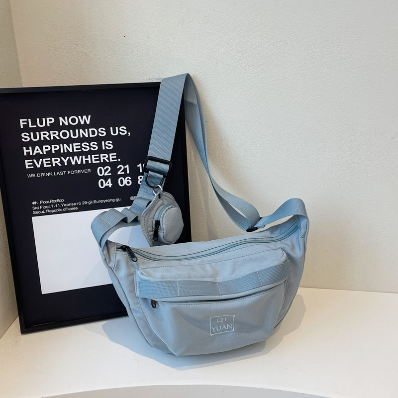 2025 new niche design high-end sense shoulder women versatile crossbody for spring and summer women's baguette bag trendy