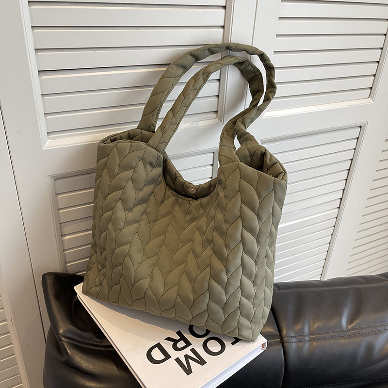 Free Delivery Designer Bag Large Capacity Fashion Soft Leather Commuting Texture Hand 2025 Summer Western Casual One Shoulder Tote Bag Luxury Bag