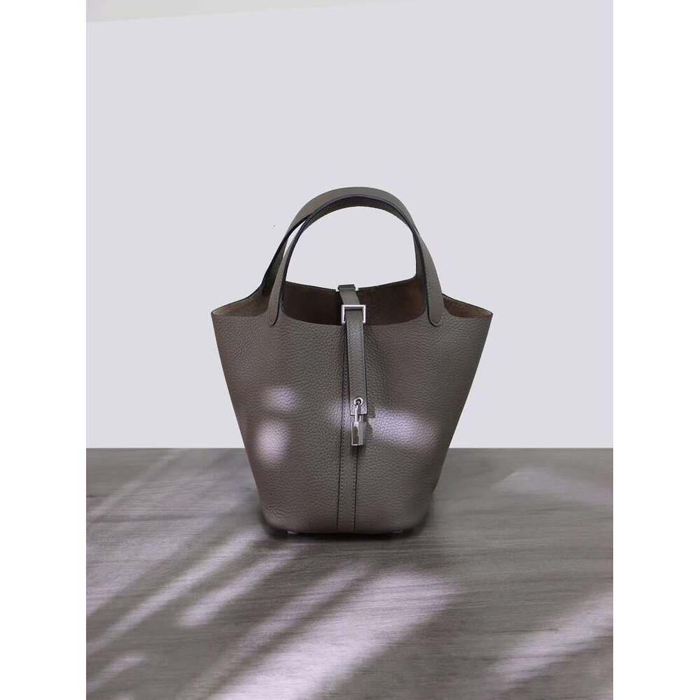 High quality vegetable basket TC top layer cowhide new model large capacity leather bucket hand held commuting bag for women