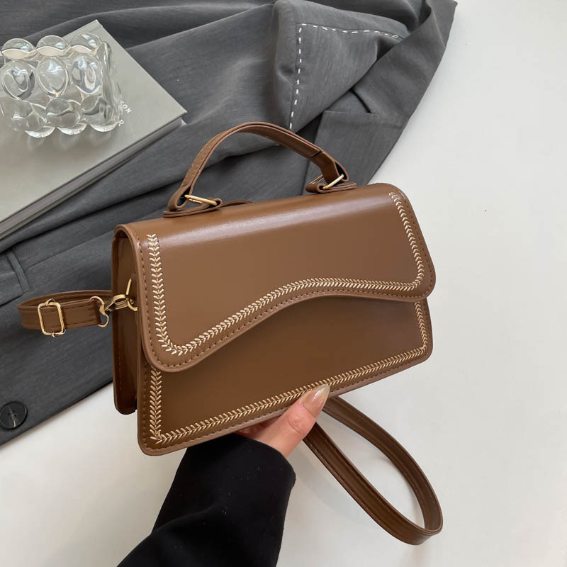 Free Delivery Designer Bag Artistic Fashion Shoulder Crossbody 2025 Niche Design Irregular Hand Casual Small Square Trend Luxury Bag8520