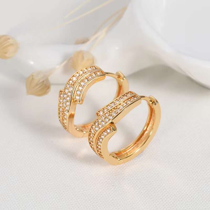 2019 New Fashionable Jewelry Black Women's Exquisite Large Earrings