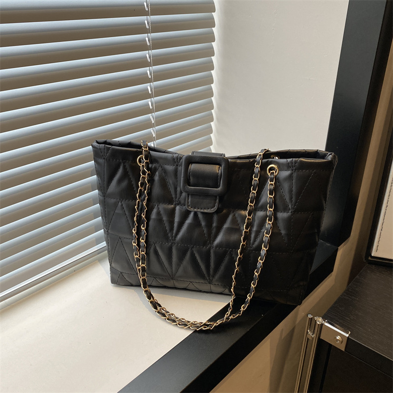 Free Delivery Designer Bag Premium Underarm 2025 Trendy Fashion Small Fragrant Ling Grid Chain Bag Niche Commuter Single Shoulder Tote Bag Luxury Bag