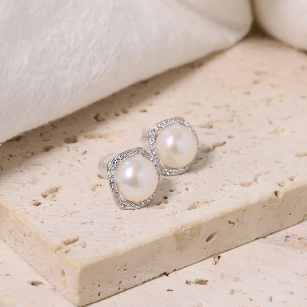Natural Pearl Round 925 Silver Inlaid Zircon Edging Earrings for Women Korean Classic Vintage Fashion Jewelry Earrings GE1543 250517
