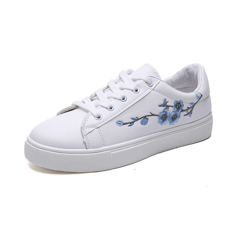 2020 Spring and Summer New Street Photography Female Students Embroidered Flat Sports Casual White Korean Edition Women's Shoes