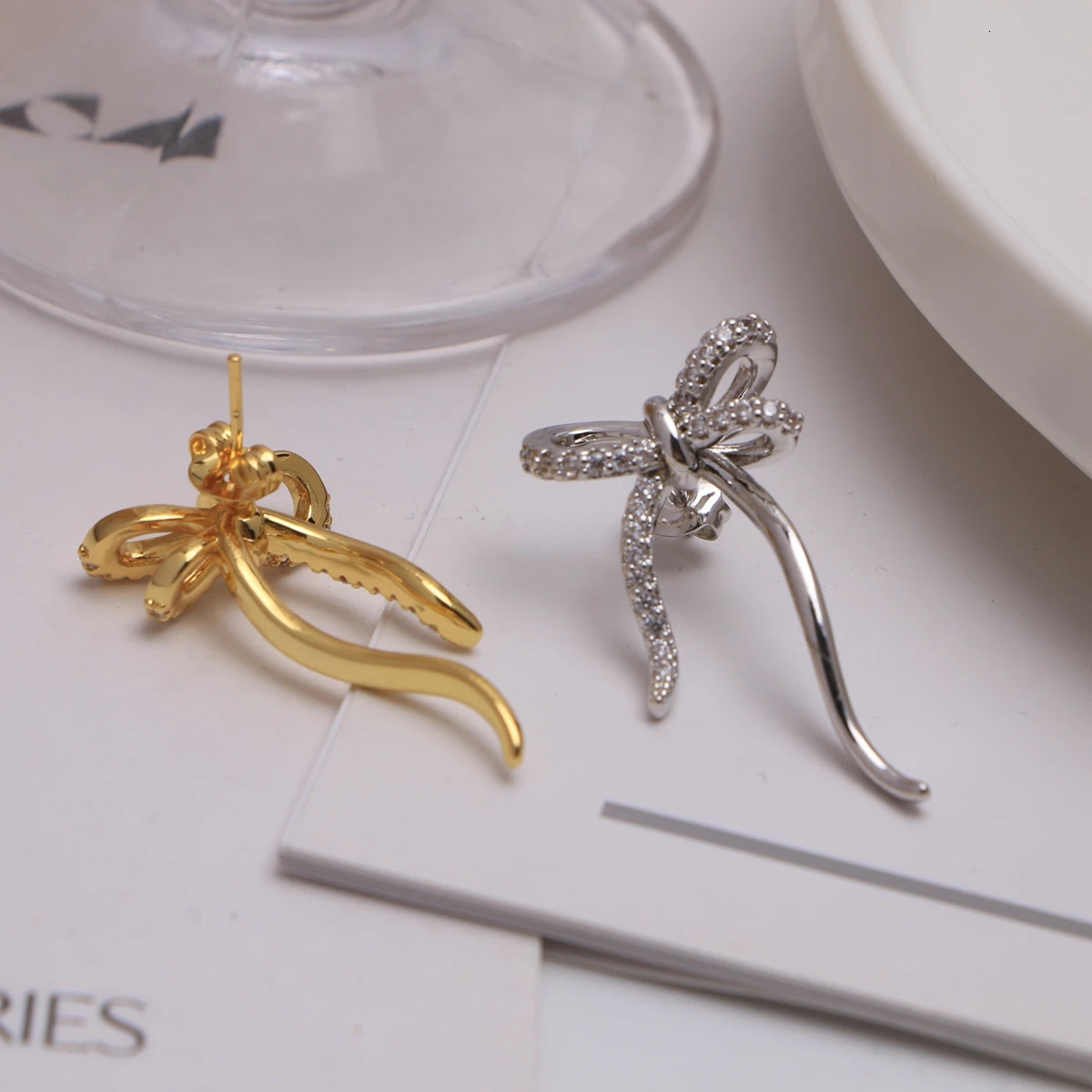 5 Pairs Fashion Gold /Silver Color Ribbon Bow Drop Earrings for Women Girls Korean Style Bow Ear Studs Earrings Wedding Jewelry 250517