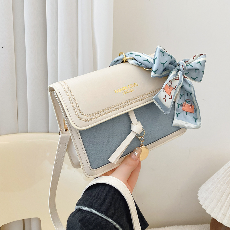 Free Delivery Designer Bag Popular Western Cream Square Fashion Small Crowd Design Scarf Shoulder Fresh And Sweet Oblique Straddle Bag For Women Luxur