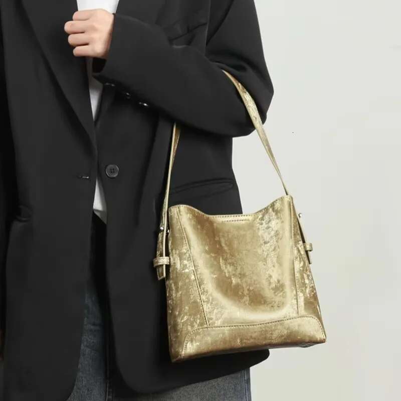 Genuine Leather Designer Handbag Women 2025 Trend Fashion Elegant Exquisite Shoulder New High Quality Crossbody Bag