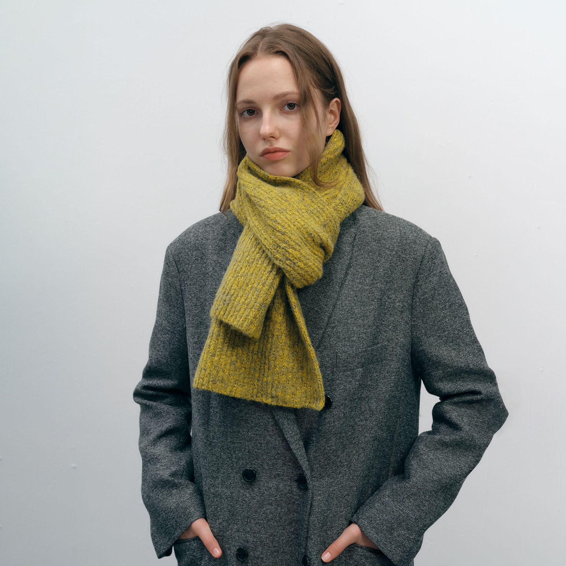 K775 Small design autumn and winter new unisex multi-color gradient thick warm fashion knitted wool scarf