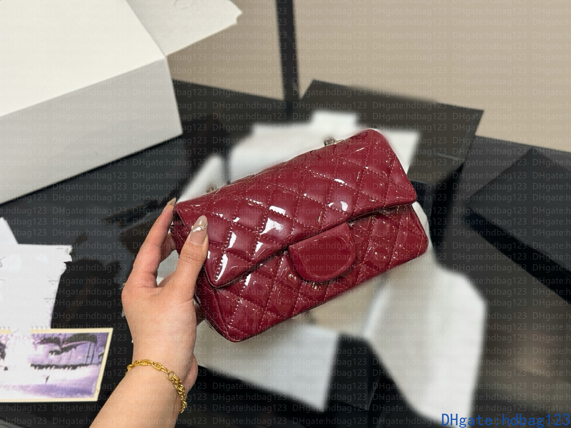 7A designer bag patent leather diamond grid pattern CF shoulder bag tote women's crossbody bag classic shoulder bag 20CM fashionable commuting bag