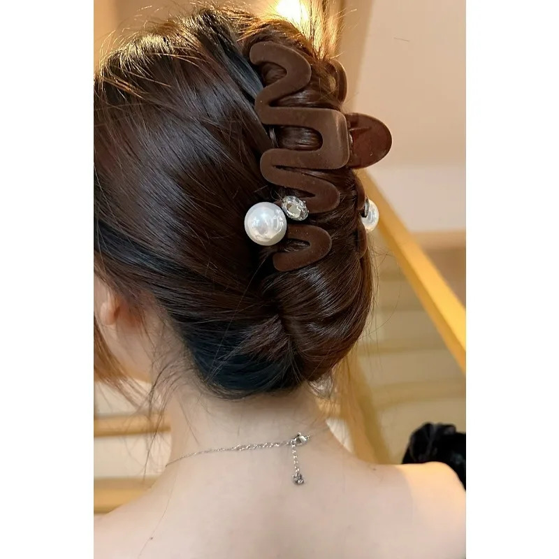 Flocked Pearl Line Large Hair Clip High Quality Minimalist Acrylic Hair Clip for Women 250517