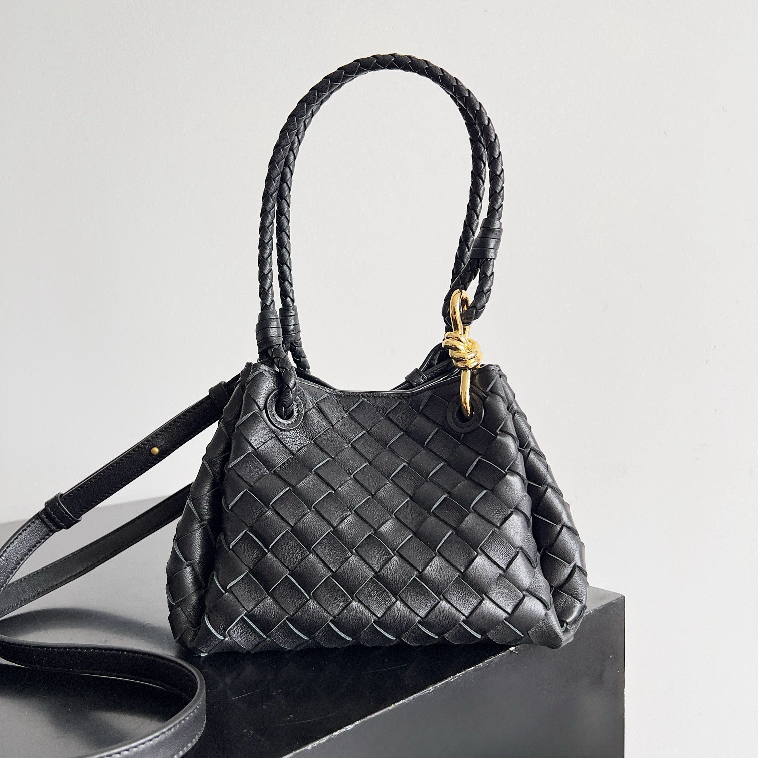 12A Designer Parachute Small Shoulder Bag Handbag Retro Mirror Quality Lambskin Intrecciato Woven Leathe Handwoven Metal rope buckle vegetable luxury basket bags