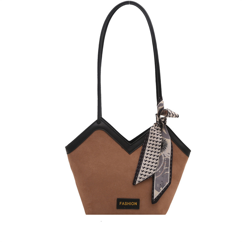 Fashion frosted large capacity for women 2025 new trend shoulder commuting leisure tote bag