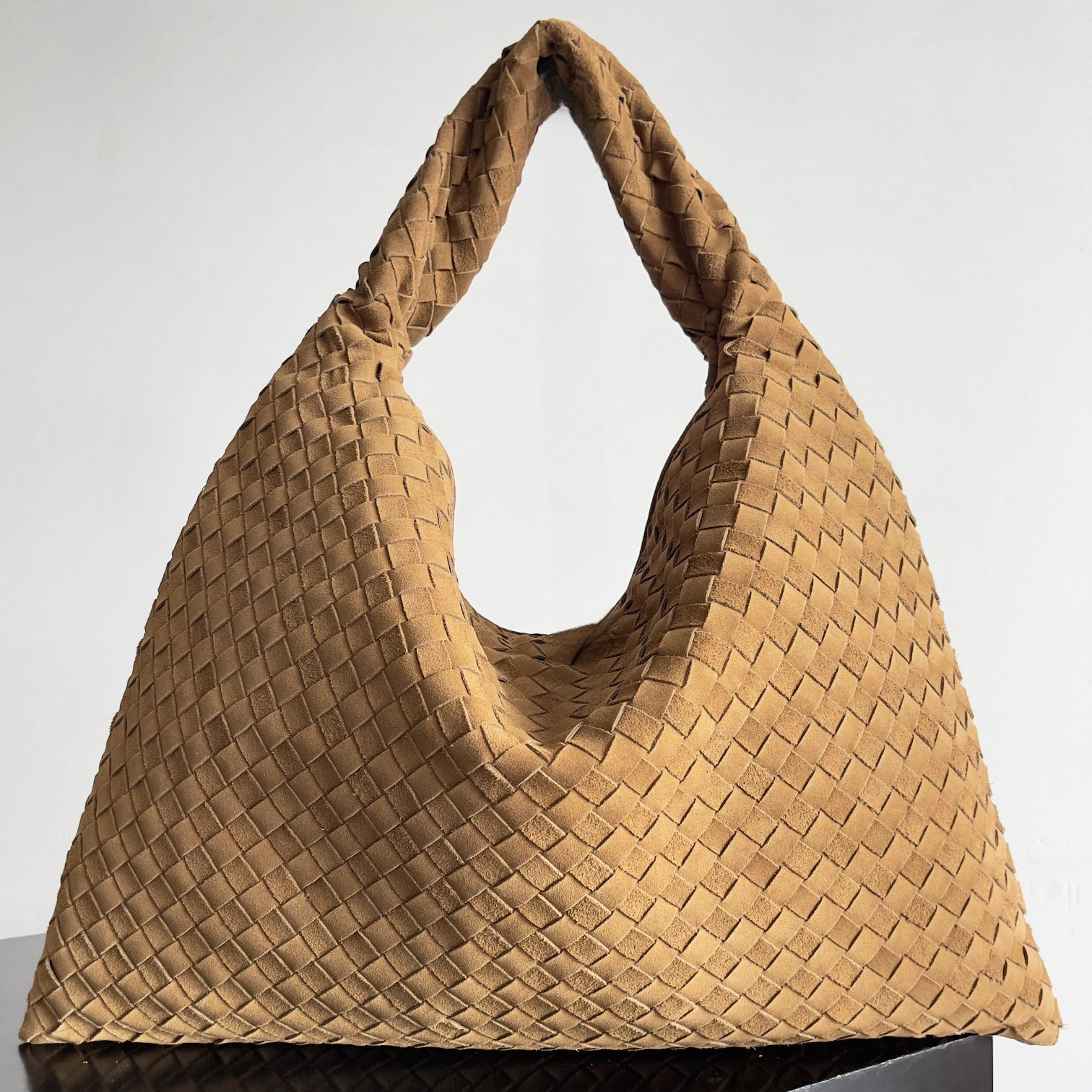 BBV bag designer bag 2025 12A Designer Hop bag Shoulder Handwoven Hobo Travel Large One-Leather-Made Calf Leather Tote 54cm Woven Crossbody Underarm Bagbeach b5