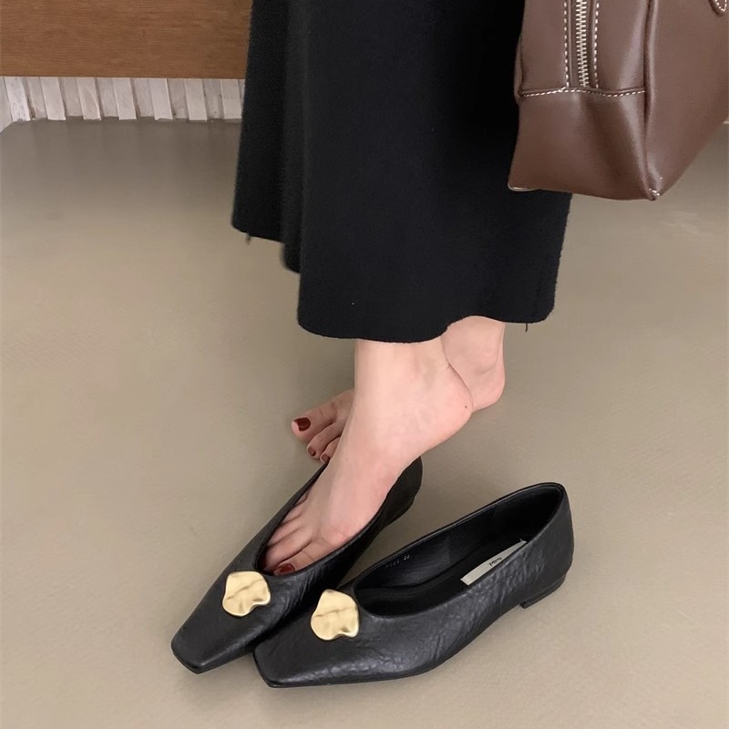 2025 new Metal Designer flats buckle woman soft pu leather grandma shoes women sneakers solid casual moccasins slip on square toe loafers