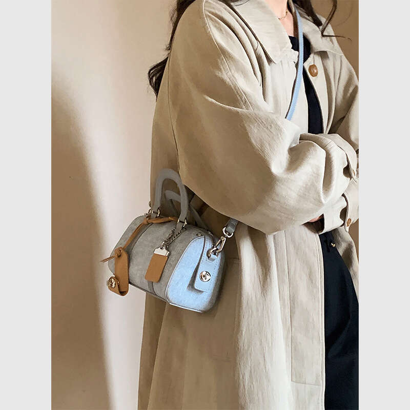 Women's bag designer pillow style small square women's spring new handbag multifunctional and unique high-end shoulder crossbody bag