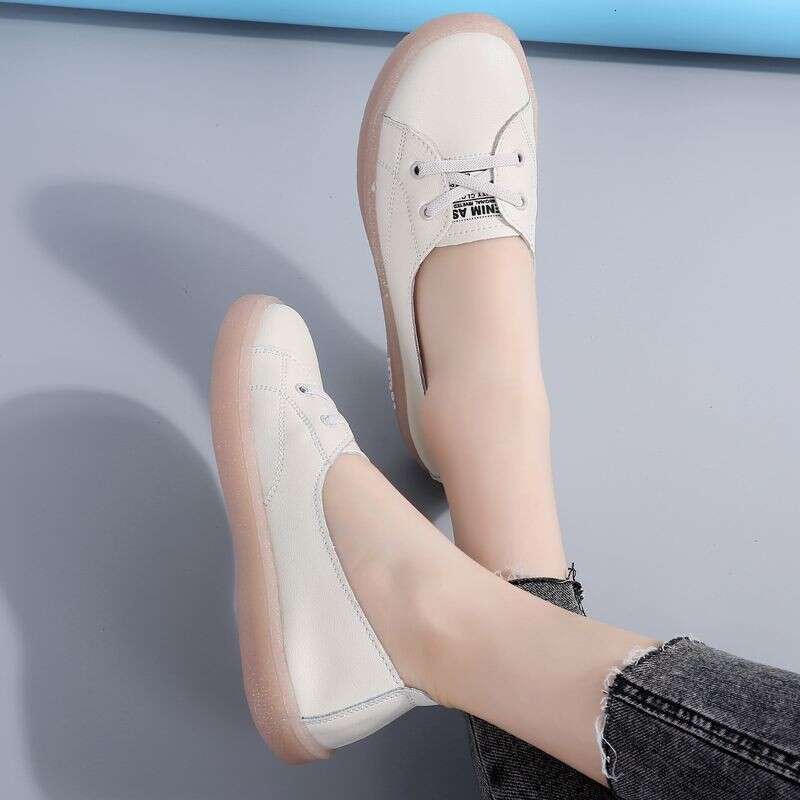 New cow tendon flat bottomed women's shoes with leather, sole, and soft surface that are not tiring the feet, suitable for both casual wear