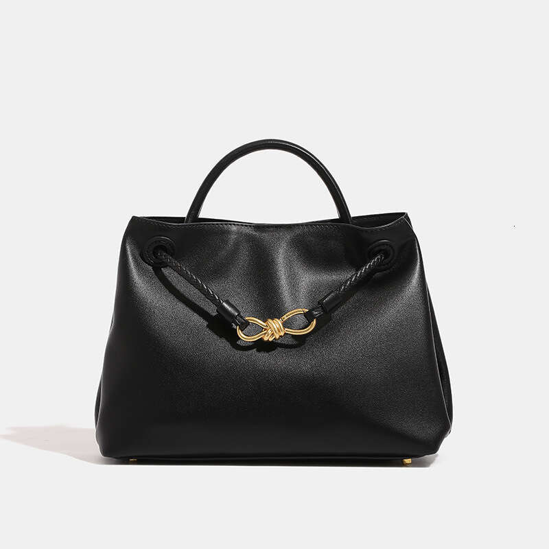 Women's Bags Designer Celebrity Style Large Capacity Commuting Tote Fashionable And Versatile Hand-Held Women's Bag, Black Woven Single Shou