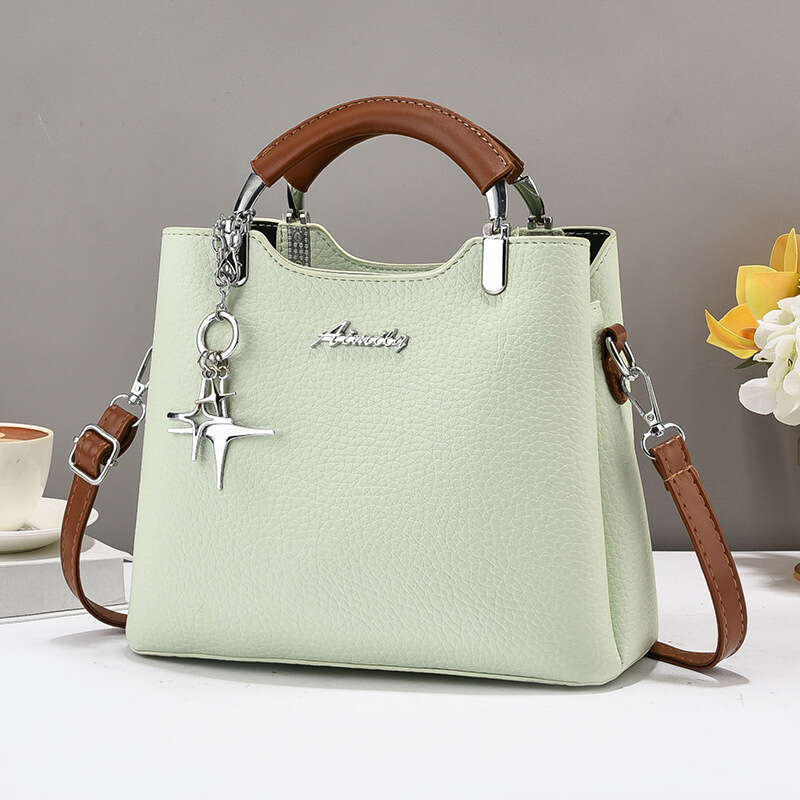 Women s textured shoulder bag simple and versatile handbag soft leather large capacity commuting women bags