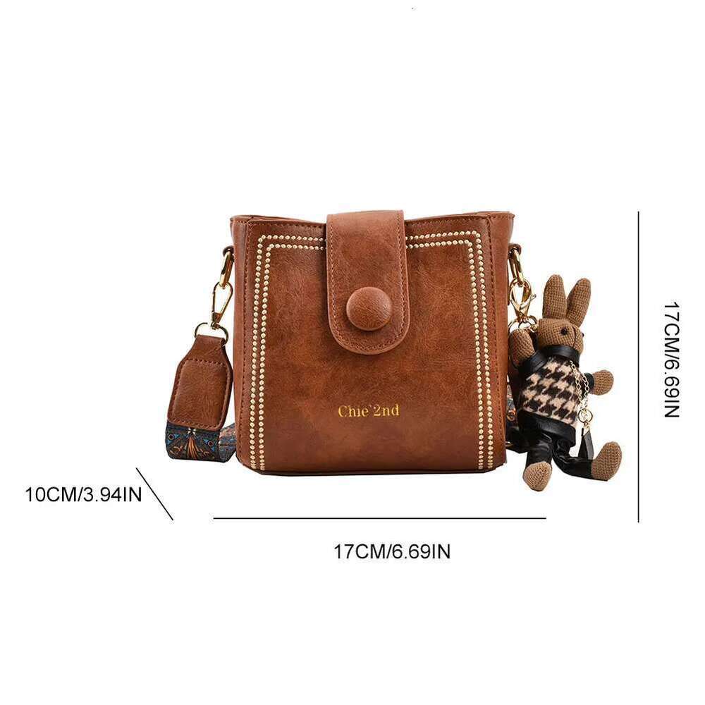 Women Vintage Shoulder with Pendant Classic Crossbody PU Leather All-Match Messenger Female Commute Bag