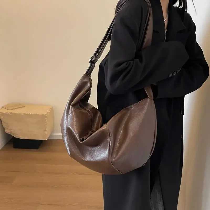Miyagawa Retro Korean Version Ins Hobos Bag Causal Large Capacity PU Soft Simple and Casual New Tote Leather Shoulder Bags M250520