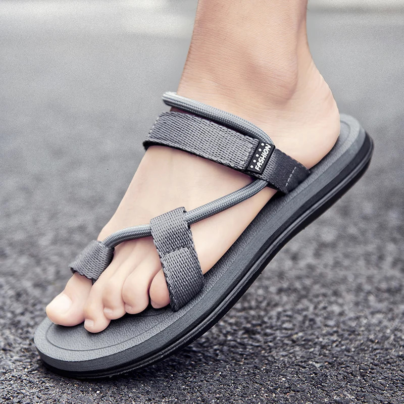 Mens Sandals Summer Leisure Beach Flip Flops Outer Sandals Women Driving Slippers Roman Shoes Gladiator Sandals Lovers 250515