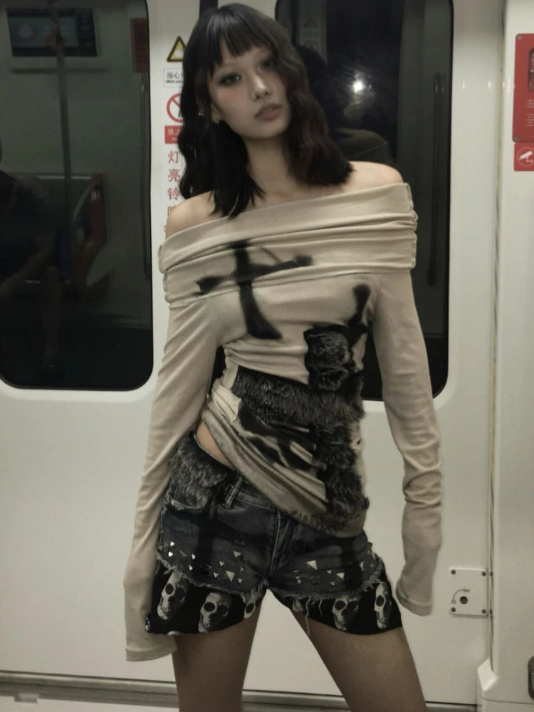 Fur Patchwork Sexy T Shirt Harajuku Punk Skull Print Slash Neck Y2k Aesthetic Tops Streetwear Off Shoulder Fairy Vintage Tees 250517