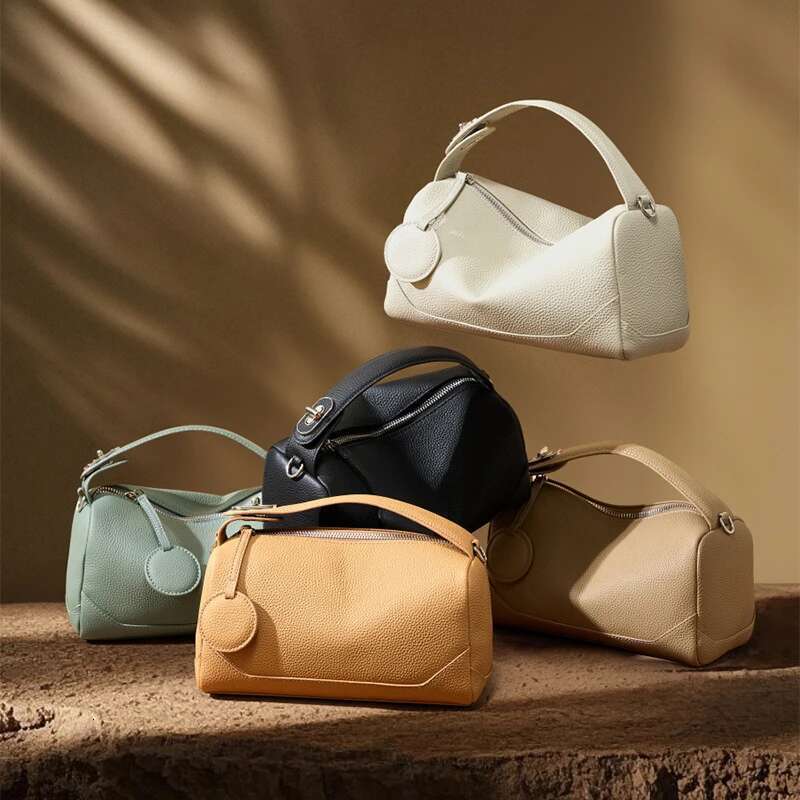 2025 New Women's Cowhide Shoulder Genuine Leather Handbag All-match Trendy Underarm Boston Style Lock Crossbody Bag