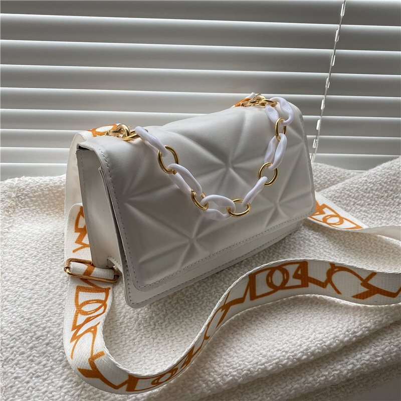 Top brand high-quality new casual handbag fashionable personalized wide shoulder strap single shoulder Western style thick chain small bag free design
