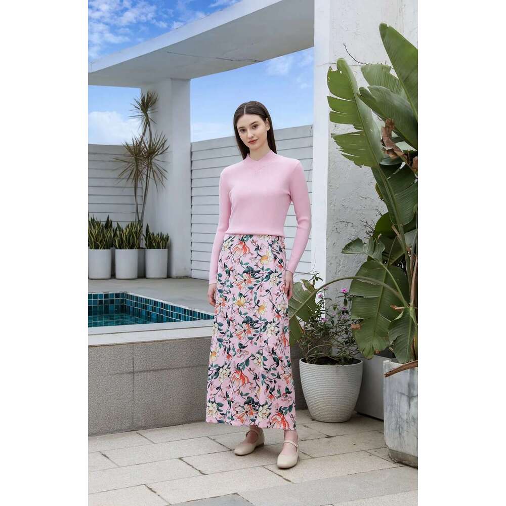 AP 2025Ss Women Floral Satin Slip Dress Light Pink Knitting V-Neck Sweater Elegant Lady Skirt Designer