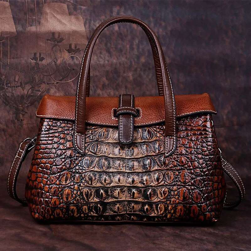 Retro Women's Exquisite Small Handbag, Luxurious Crocodile Texture, Made Of High-Quality Cowhide, Brown