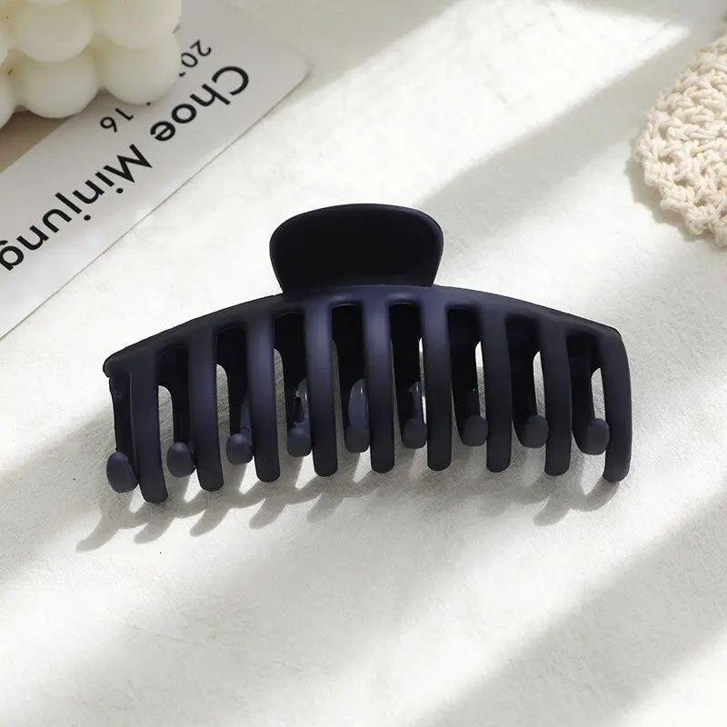 Solid Color Womens Hair Grab Korean Simple Style Fashion Gift Party Daily Shark Clip Hairpin Womens Hair Decoration 250517