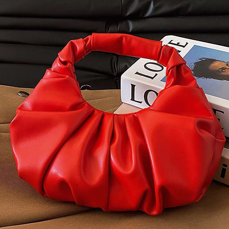 Niche high-end texture cloud women's 2025 new stylish pleated armpit fashionable hand-held small bag