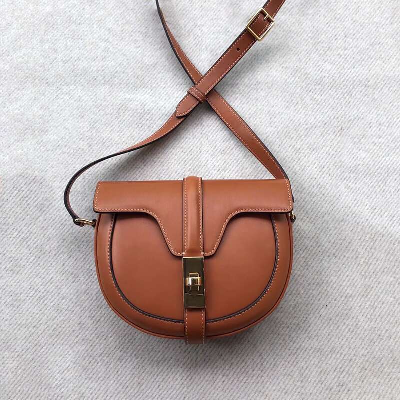 Internet celebrity same style saddle new single shoulder crossbody leather women s versatile pig bag cowhide simple
