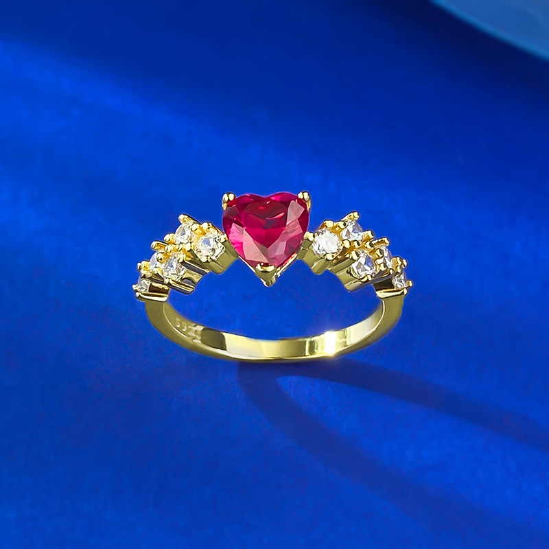 S925 Sterling Silver Gold-Plated Heart-Shaped Ruby Ring with Zirconia for Women, Elegant and Trendy Everyday Jewelry.