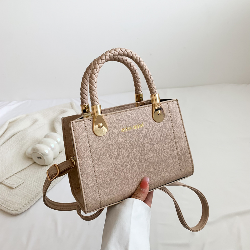 Free Delivery Designer Bag Simple Solid Color Hand Commuter Small Women's 2025 Versatile Fashionable Crossbody Leisure Bag Trend Luxury Bag