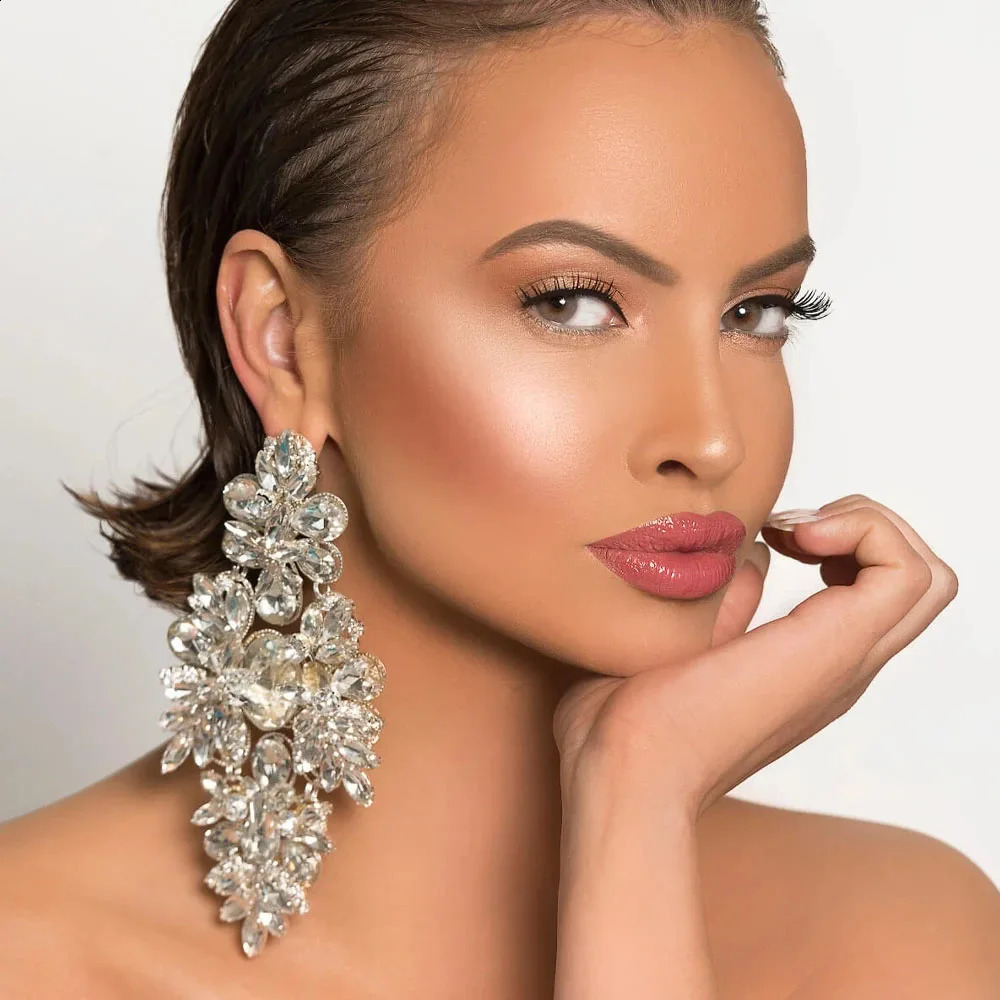 Stonefans Temperament Oversize Rhinestone Earrings Decoration for Women 2024 Elegant Bling Crystal Dangle Earrings Party Jewelry 250519