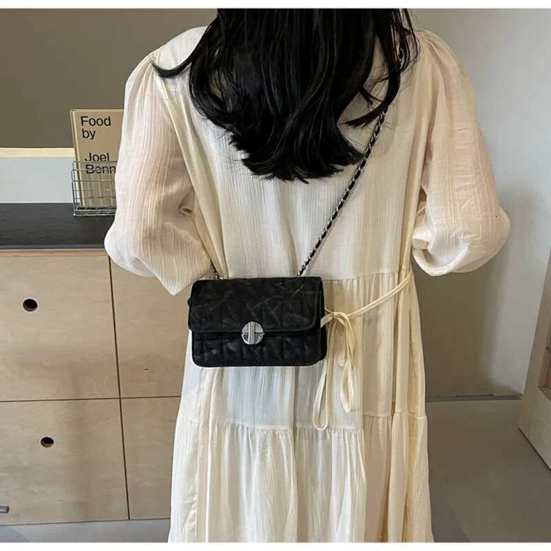 2025 Fashion Women New Trendy High End Fashionable Versatile Single Shoulder Crossbody Stylish Small Square Messenger Bag
