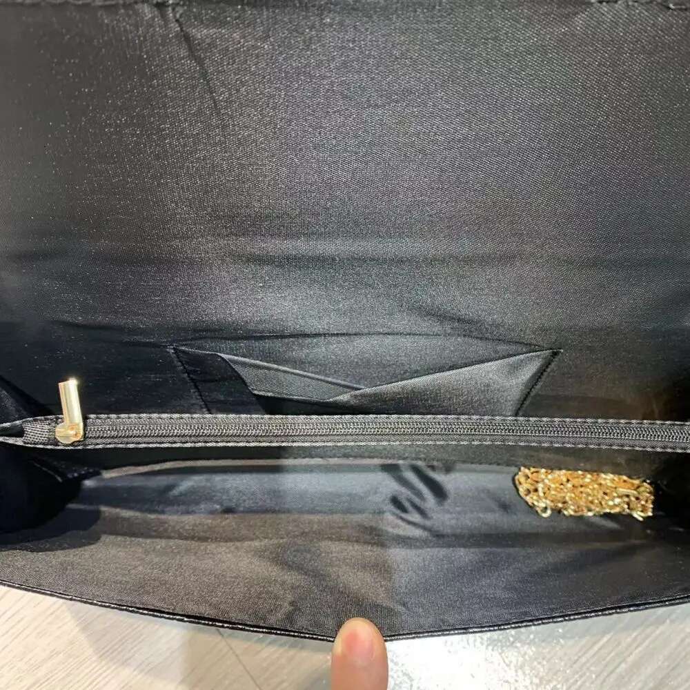 Women's Fashion Retro Large Capacity Crocodile Pattern Commuter Handbag