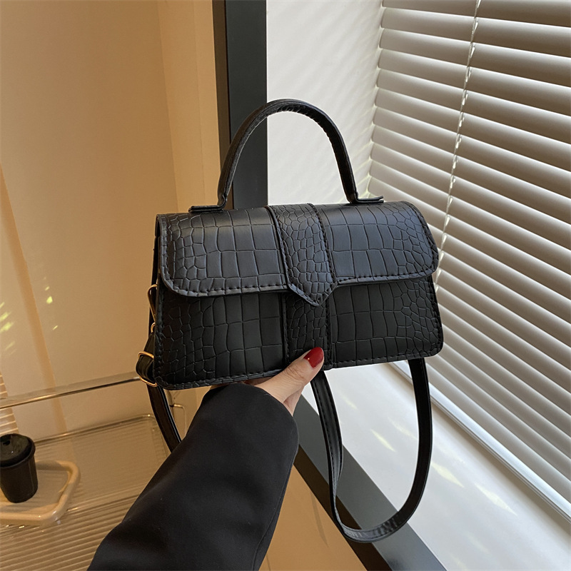 Free Delivery Designer Bag Advanced Niche Design For Women's Autumn Winter 2025 New Single Shoulder Crossbody Versatile And Portable Small Square