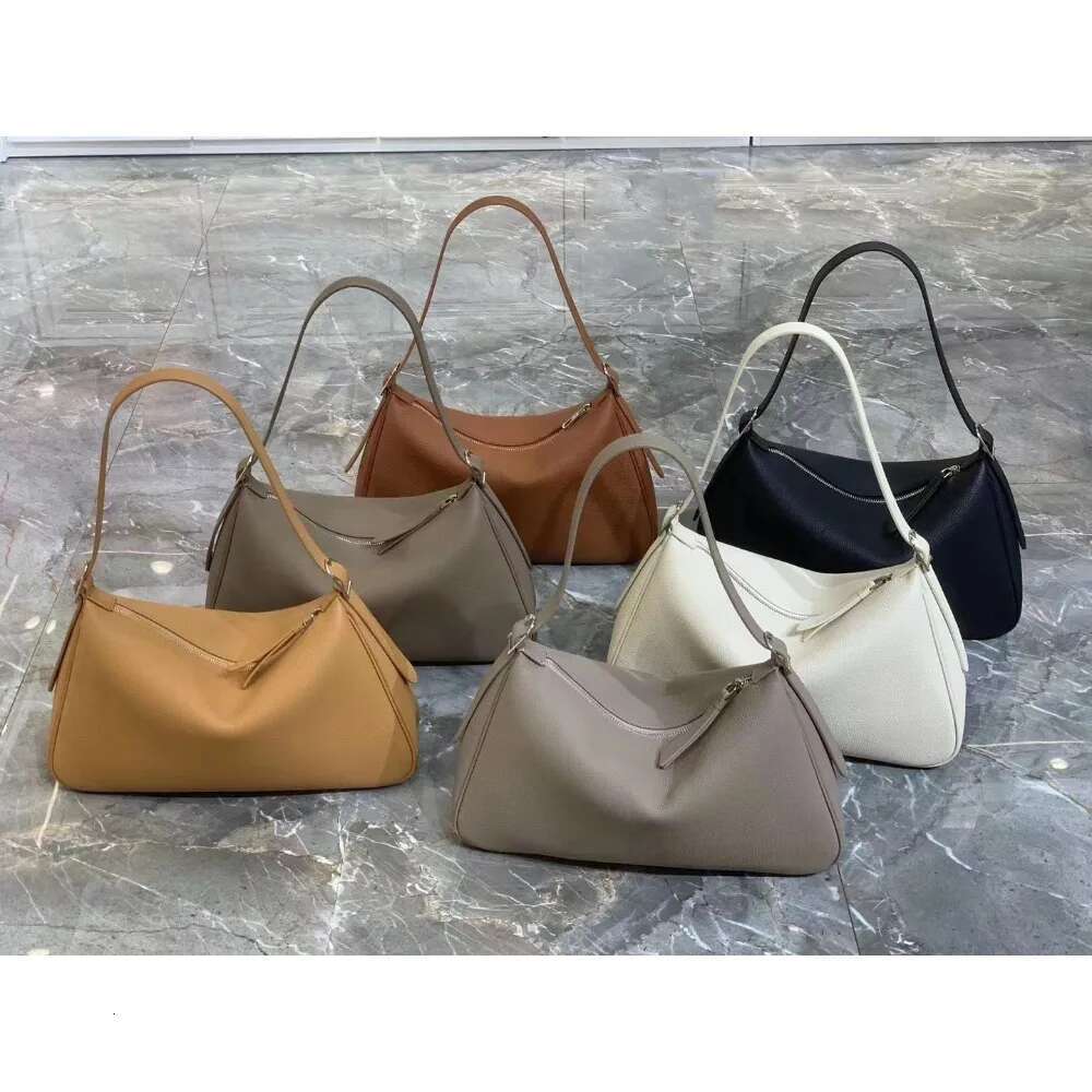 Women's Bags Designer Fashion High-End Shoulder Cowhide Underarm Large-Capacity Dinner Versatile Portable Leather Women's Bag