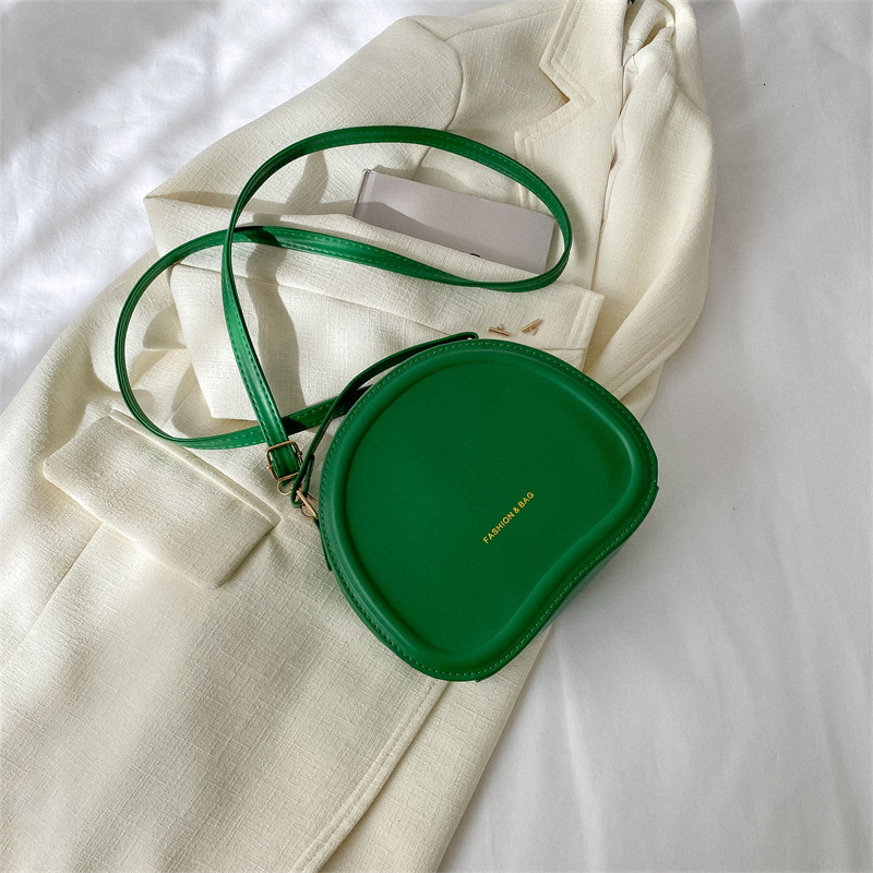 Free Delivery Designer Bag Internet Celebrity Women's 2025 Autumn And Winter New Style High End Sense Niche Small Round Versatile Fashion Crossbo