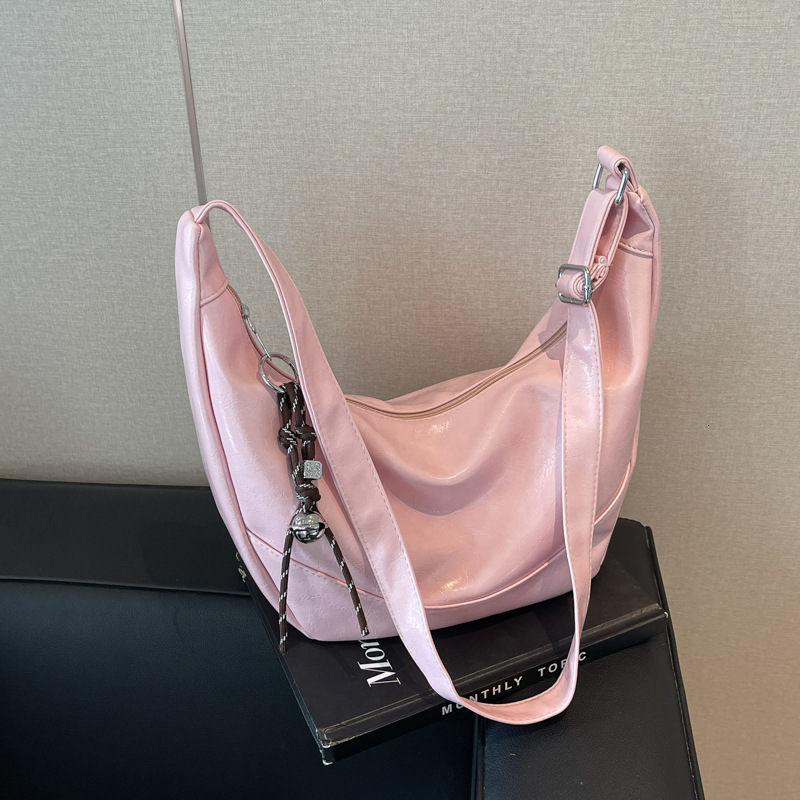 designer bag Large capacity 2025 new winter high-end fashion dumpling bag, single shoulder women crossbody bag