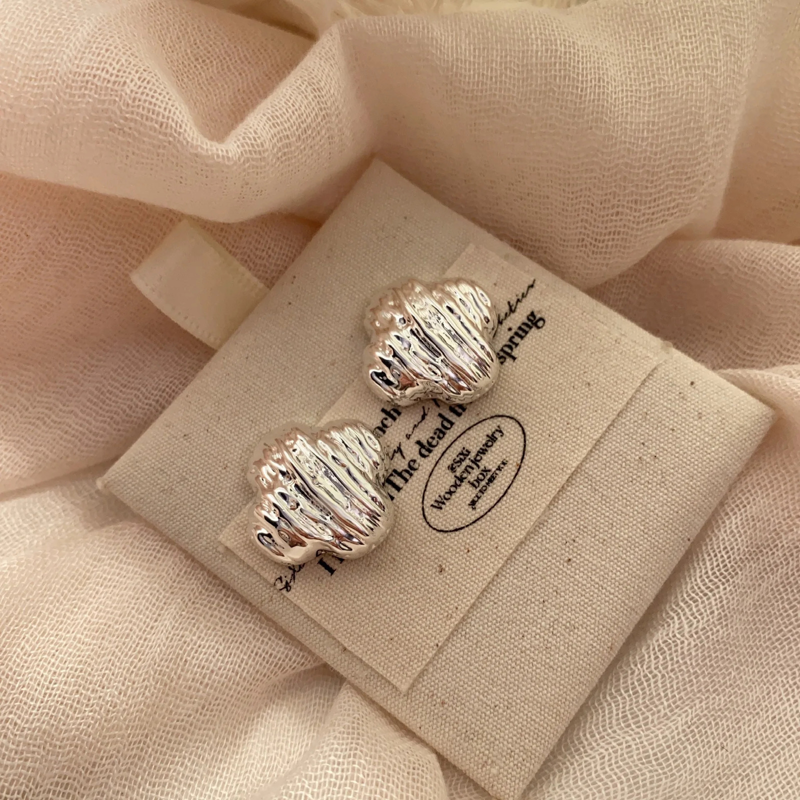 Korean Irregular Stud Earrings for Women Silver Color Water Ripple Pattern Geometric Textur Copper Ear Accessories Party Gifts 250517