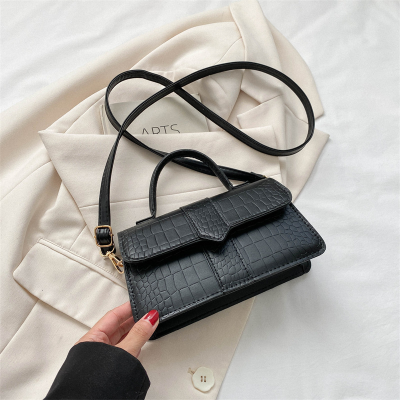 Free Delivery Designer Bag Advanced Niche Design For Women's Autumn Winter 2025 New Single Shoulder Crossbody Versatile And Portable Small Square