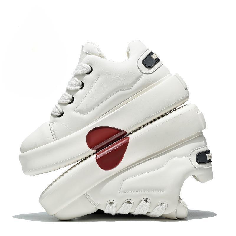 Designer casual shoes Men's thick soled tide shoes Sports fashion small white shoes Men's shoes Shake sound explosive Korean version board T