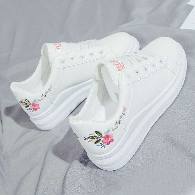 2020 Spring and Autumn New Casual Flat Embroidered Trendy Korean Version Lace up Student Sports Breathable Board Shoes for Women