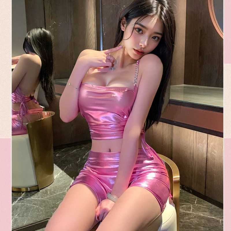 Sexy Lingerie Nightclub Uniform Temptation Passionate Patent Leather Chain Halter Bag Buttocks Skirt Womens Cosplay Costume R250520