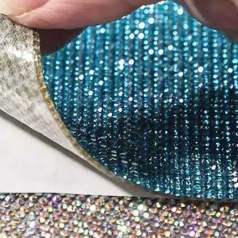 Exquisite Rhinestone Lighters Butane Torch Lighters Windproof Pink Straight Flame Lighters Ladies Smoking AccessoriesC250305